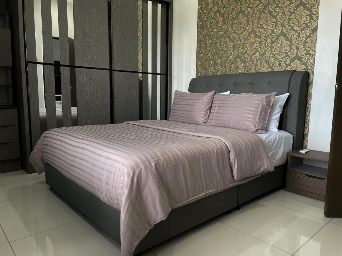 Sg Buloh Cozy Apartment Wifi & Netflix Sungai Buloh Bagian luar foto